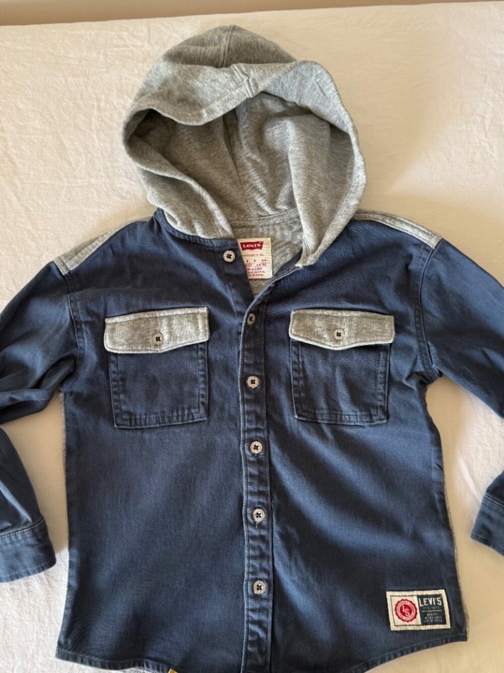 Levi’s Kids Two Tone Shacket Hoodie Blue Gray  Size Small 4-5